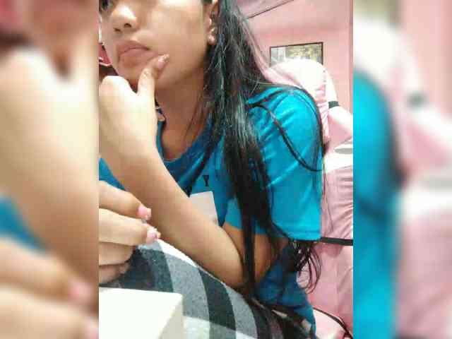 hornylittleprincess69 webcam