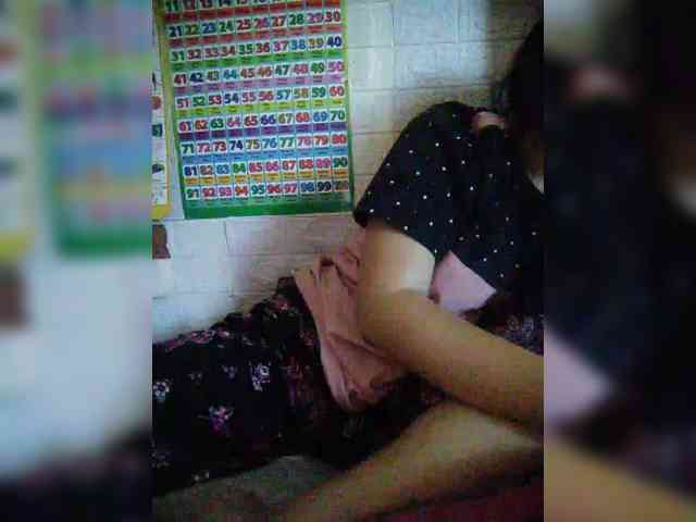 hornylittleprincess69