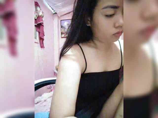 hornylittleprincess69 webcam