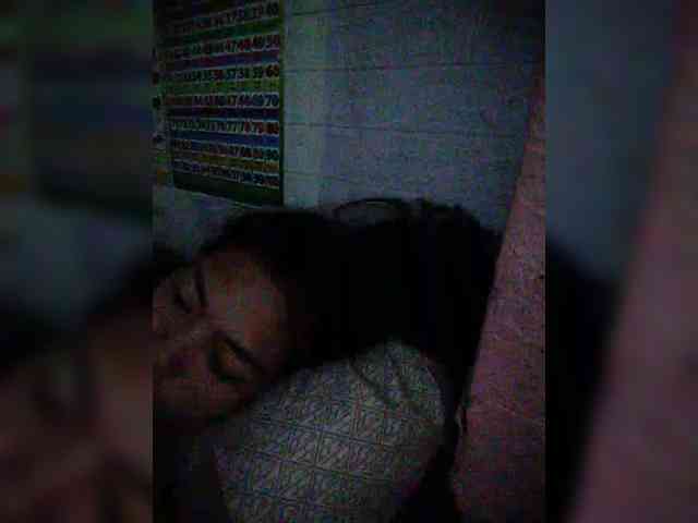 hornylittleprincess69 webcam