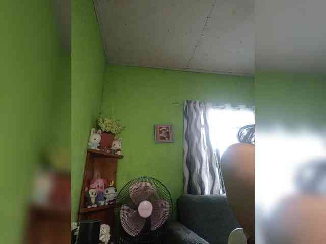 hornylittleprincess69 webcam