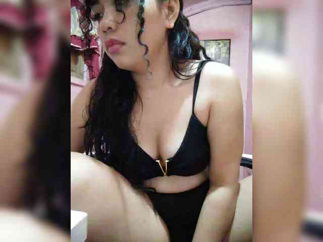 hornylittleprincess69