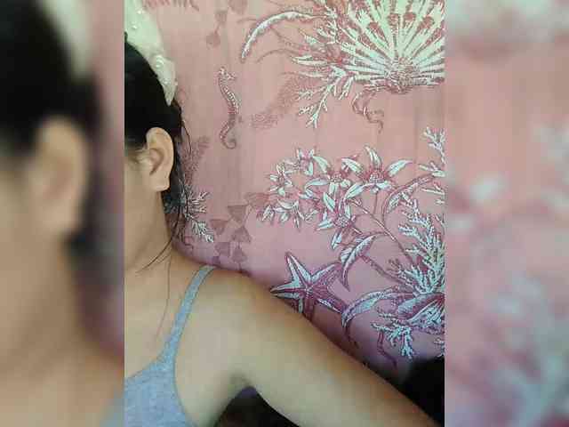 hornylittleprincess69 webcam