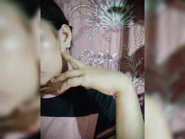 hornylittleprincess69 webcam