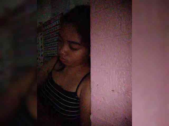 hornylittleprincess69 webcam