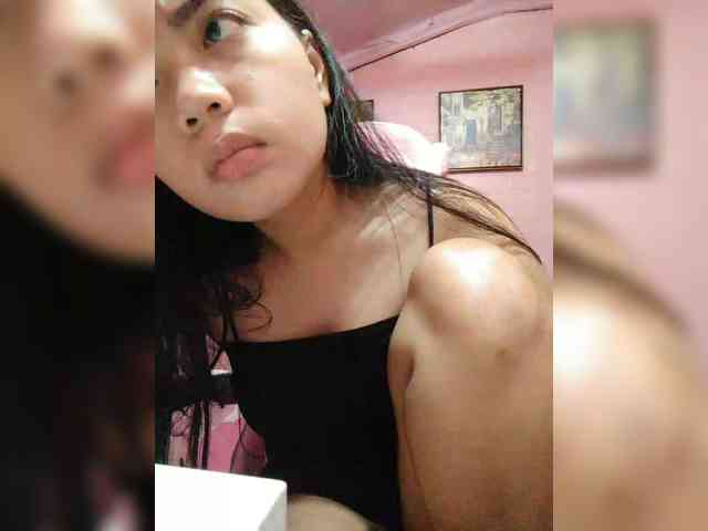 hornylittleprincess69 webcam