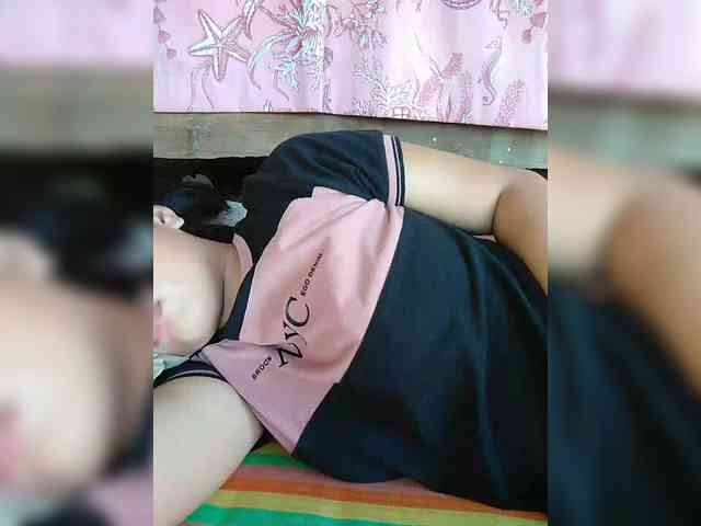 hornylittleprincess69 webcam