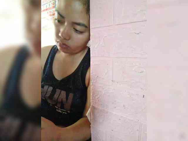 hornylittleprincess69