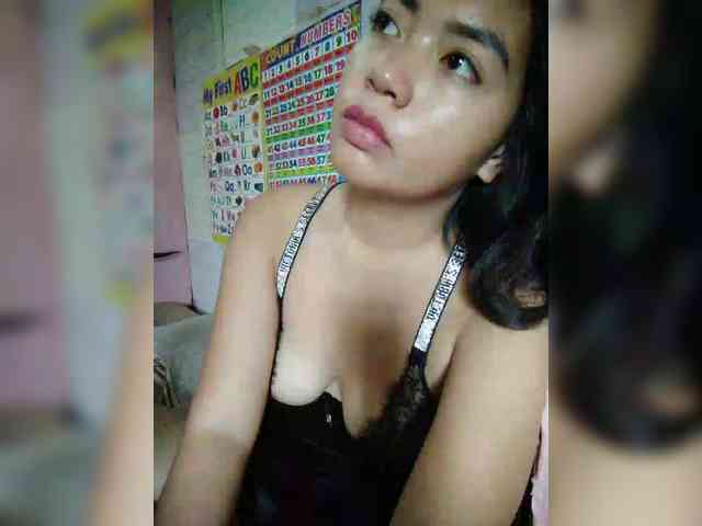 hornylittleprincess69 webcam