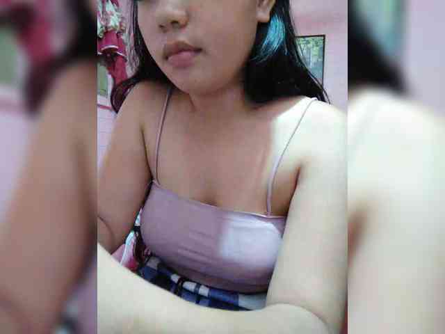 hornylittleprincess69 webcam