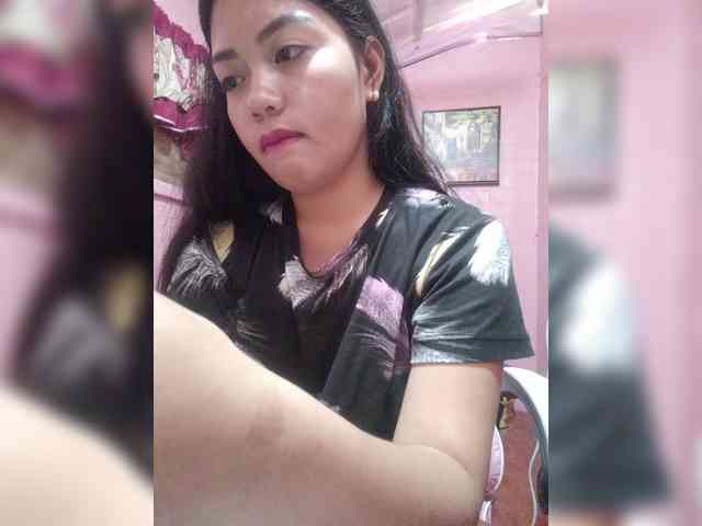 hornylittleprincess69 webcam