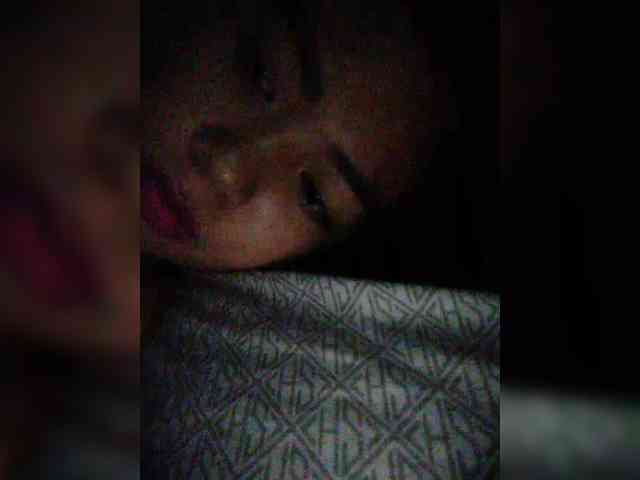 hornylittleprincess69 webcam