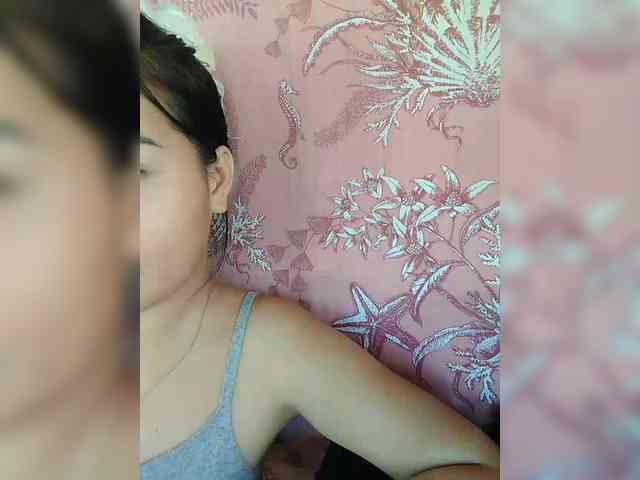 hornylittleprincess69 webcam