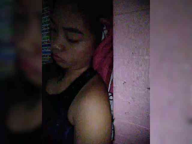 hornylittleprincess69 webcam