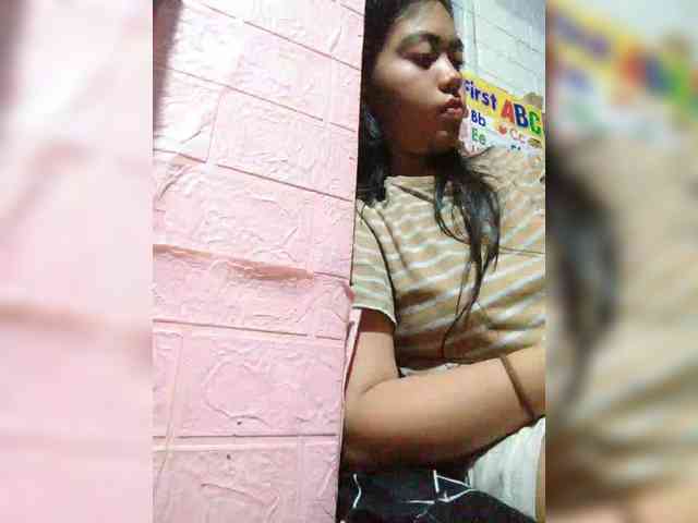 hornylittleprincess69 webcam