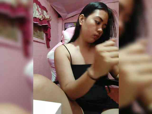 hornylittleprincess69 webcam