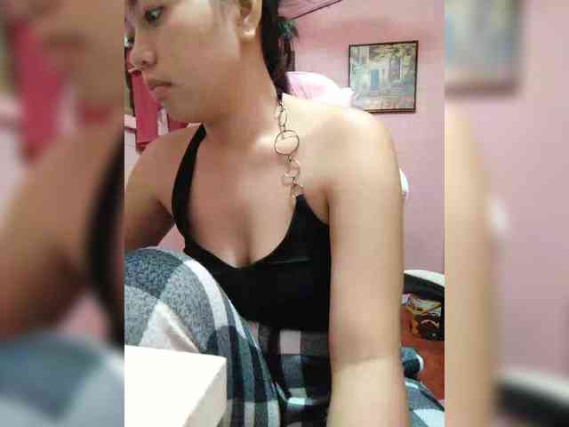 hornylittleprincess69 webcam