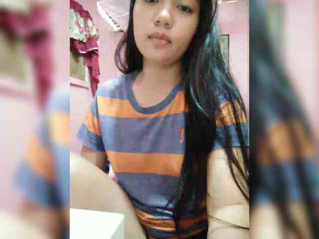 hornylittleprincess69 webcam