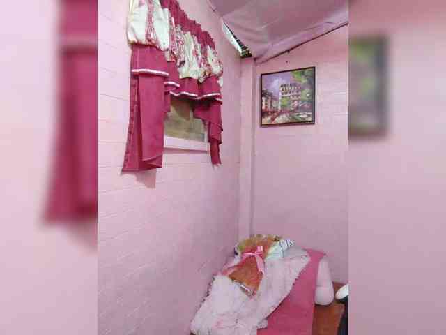 hornylittleprincess69 webcam