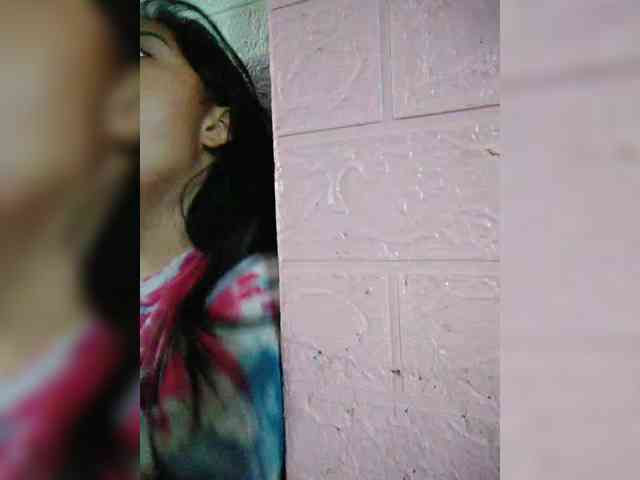 hornylittleprincess69 webcam