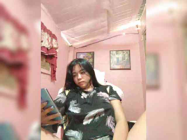 hornylittleprincess69 webcam