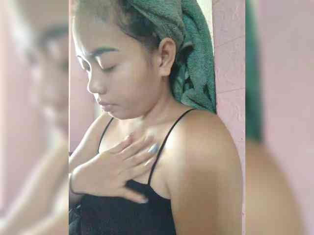 hornylittleprincess69 webcam