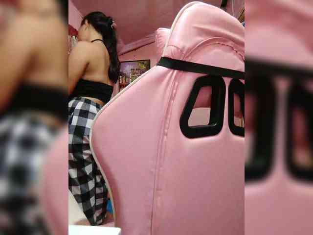 hornylittleprincess69 webcam