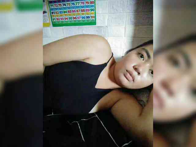 hornylittleprincess69 webcam