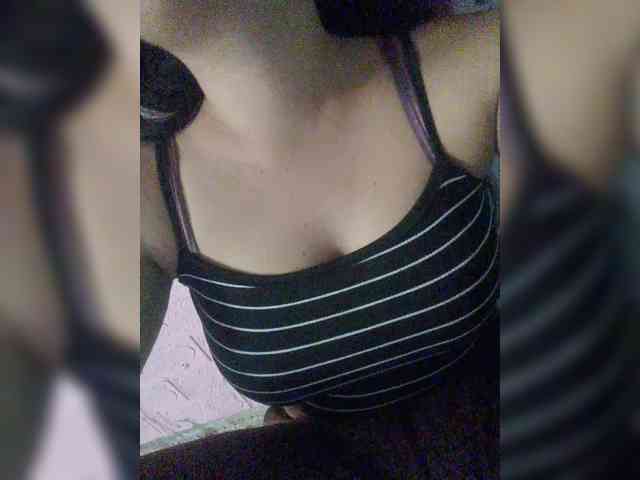 hornylittleprincess69 webcam