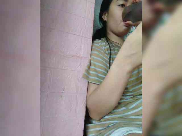 hornylittleprincess69 webcam