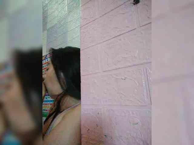 hornylittleprincess69 webcam