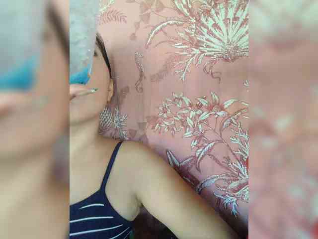 hornylittleprincess69 webcam