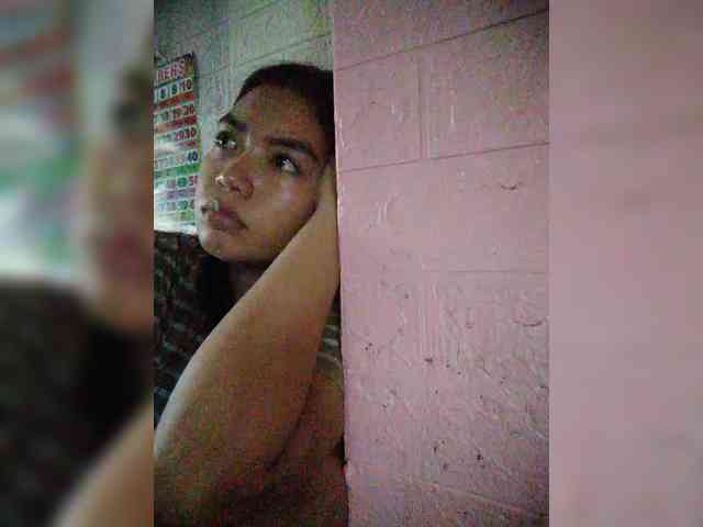 hornylittleprincess69 webcam