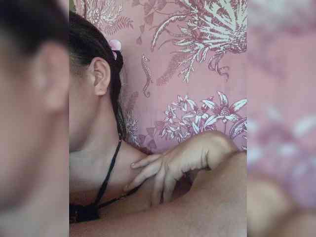 hornylittleprincess69 webcam