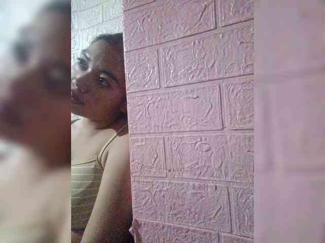 hornylittleprincess69 webcam