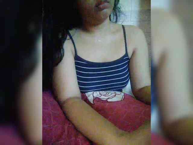 hornylittleprincess69 webcam