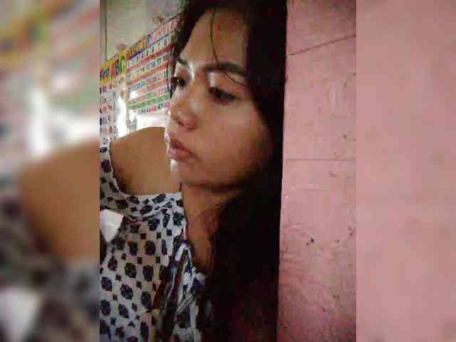 hornylittleprincess69 webcam