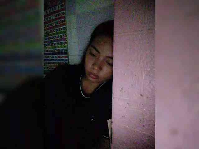 hornylittleprincess69