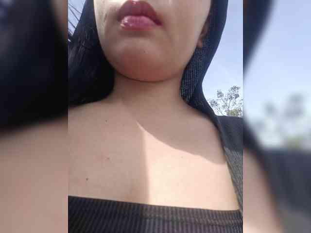 hornylittleprincess69 webcam