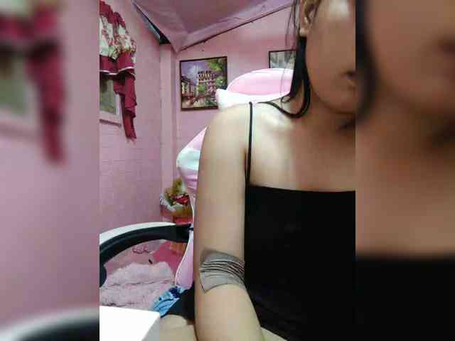 hornylittleprincess69