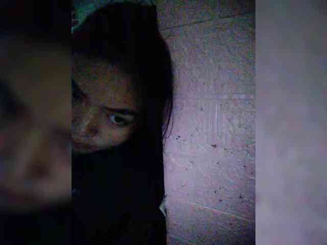 hornylittleprincess69 webcam