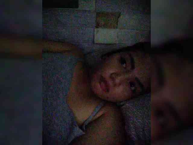 hornylittleprincess69 webcam