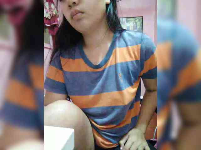 hornylittleprincess69 webcam