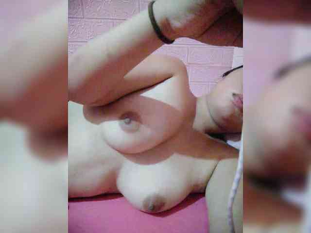 hornylittleprincess69 webcam