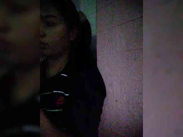 hornylittleprincess69 webcam