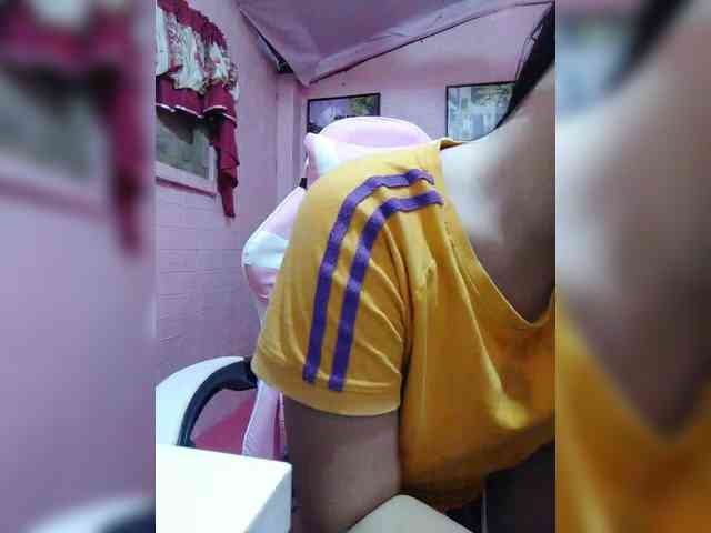hornylittleprincess69 webcam