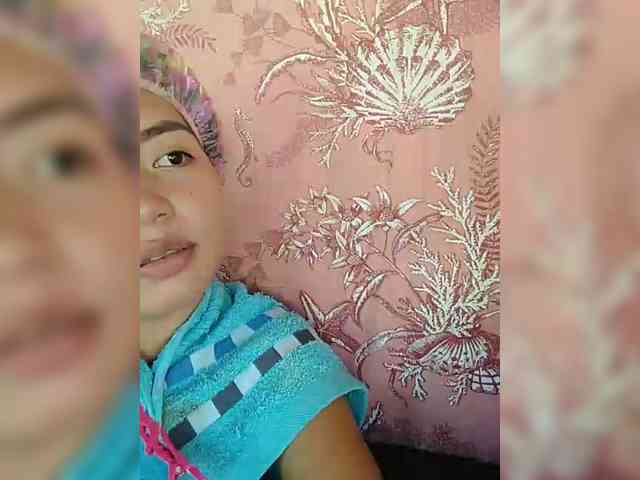 hornylittleprincess69