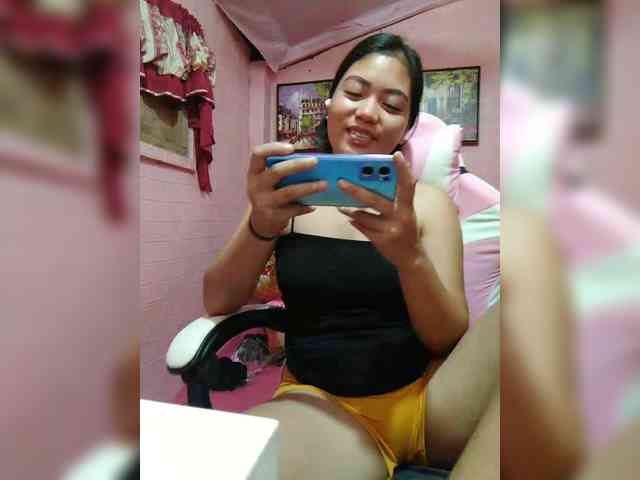 hornylittleprincess69 webcam