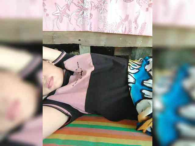 hornylittleprincess69 webcam