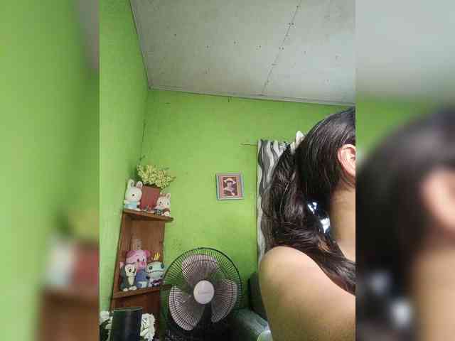 hornylittleprincess69 webcam